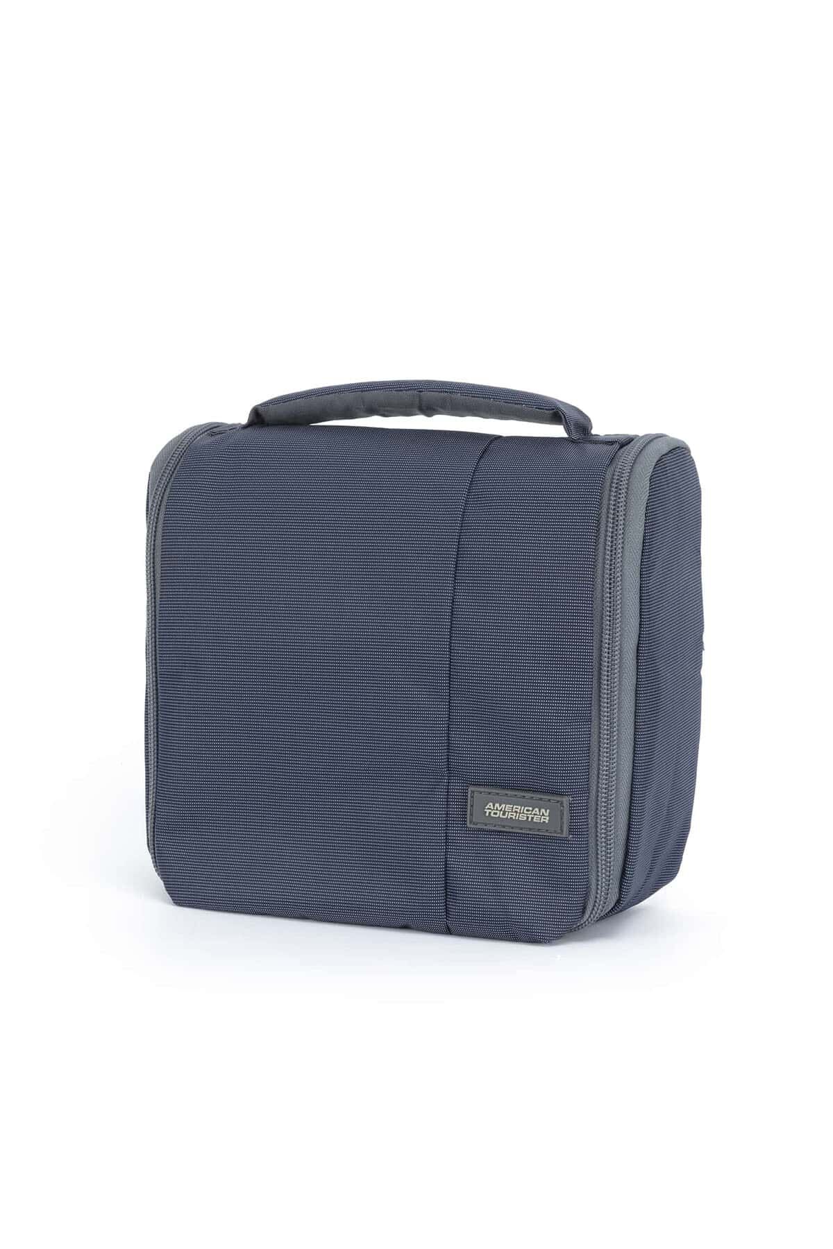 AT ACCESSORIES TOILETRY KIT