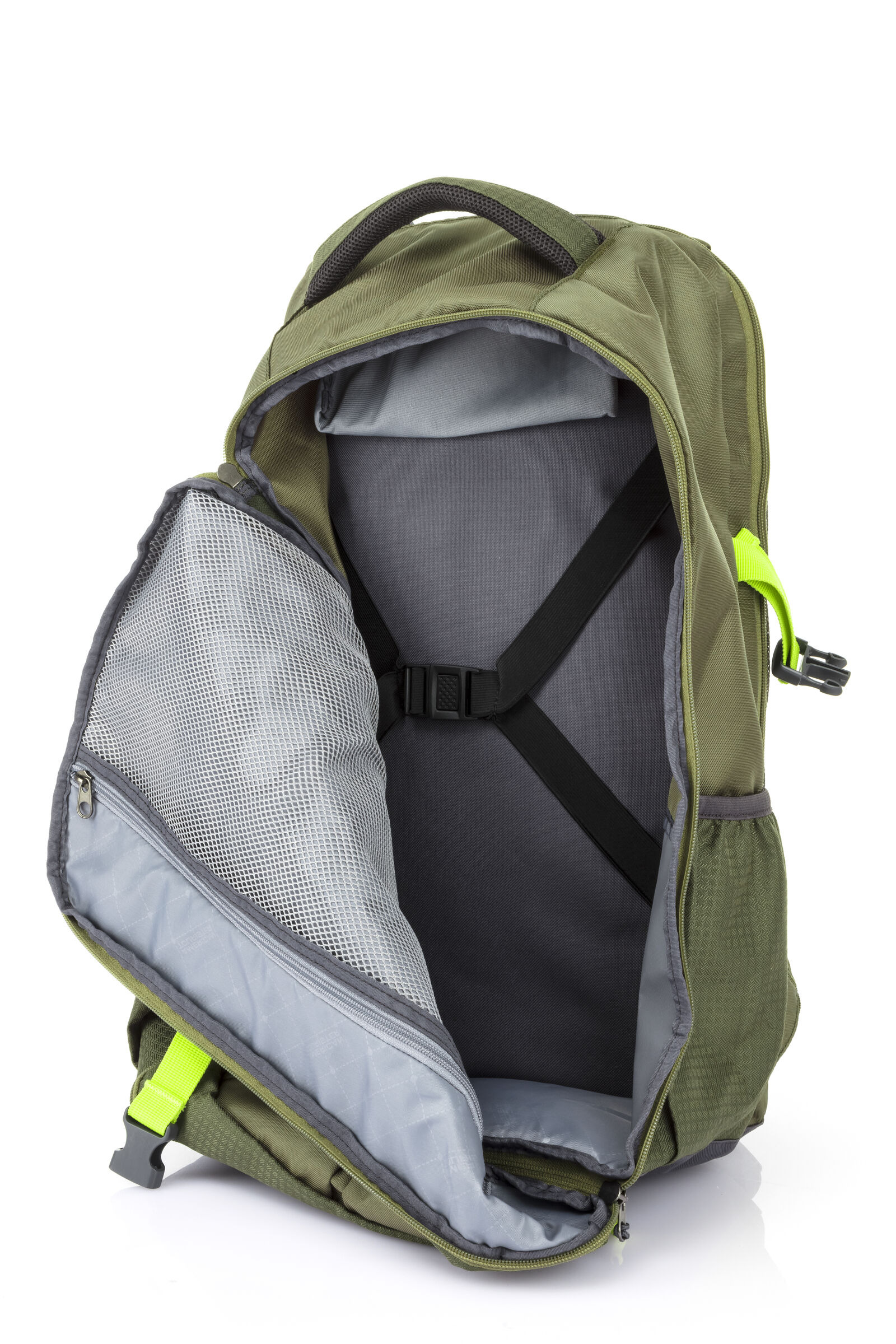 american tourister magna backpack 01