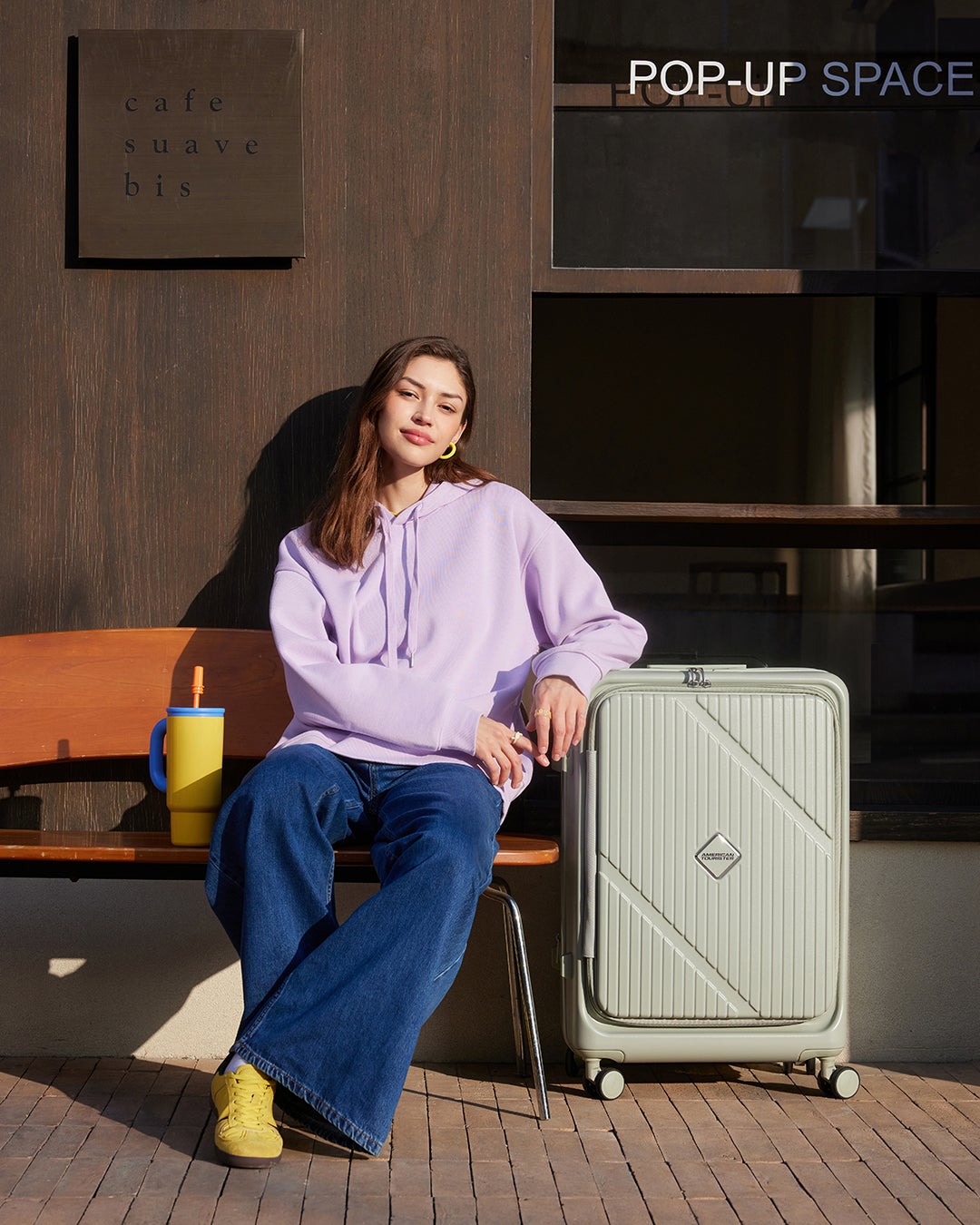VELOX SPINNER 68/25 EXP TSA BO  lifestyle | American Tourister